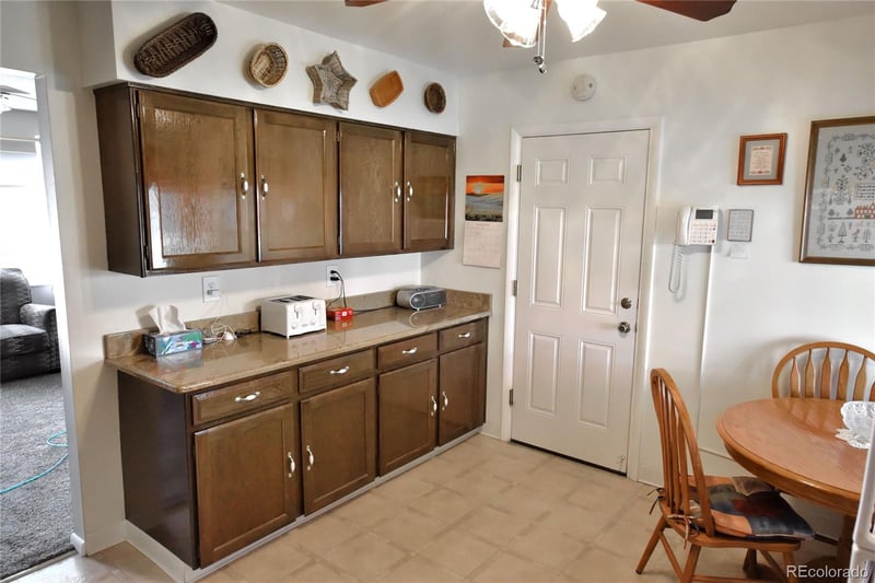 632 Hilltop St, Longmont, CO 80504