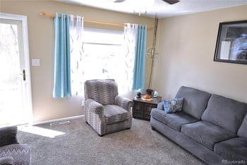 632 Hilltop St, Longmont, CO 80504