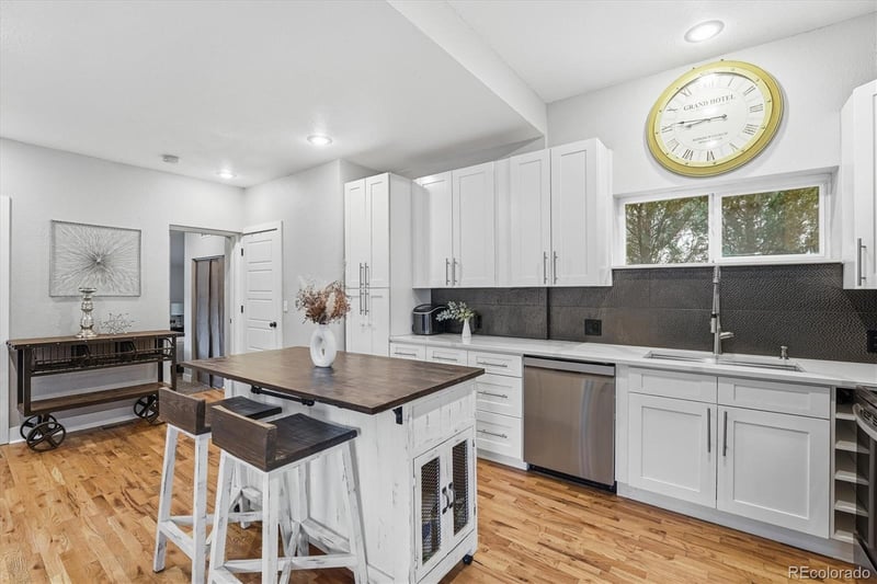 2073 Logan St, Denver, CO 80210