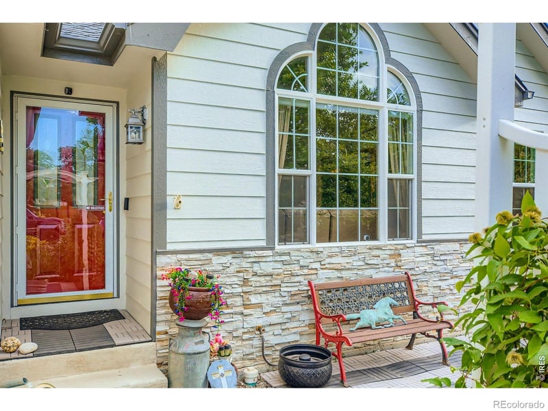 1121 Country Acres Ct, Johnstown, CO 80534