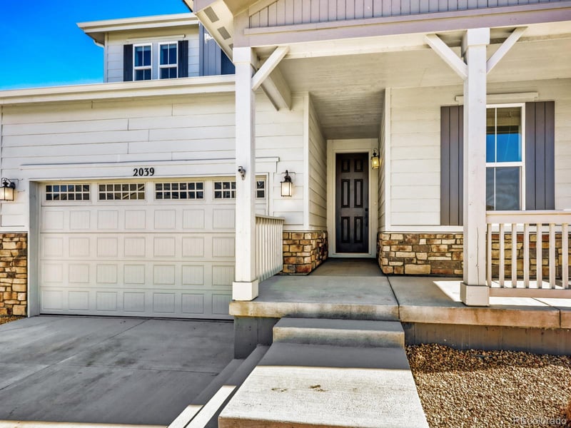 2039 Peachleaf Loop, Castle Rock, CO 80108