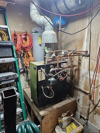 647 Denver Ave, De Beque, CO 81630