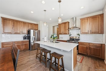 63 Edge Cliff St, Castle Rock, CO 80104