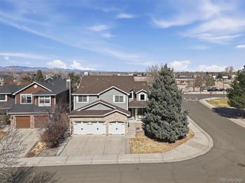 9741 Spring Hill Pl, Highlands Ranch, CO 80129