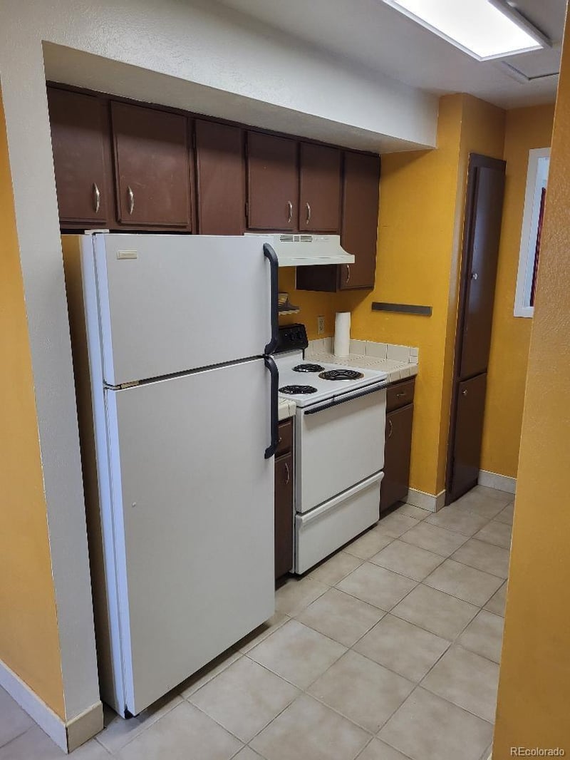 12056 25th Ave, Aurora, CO 80010