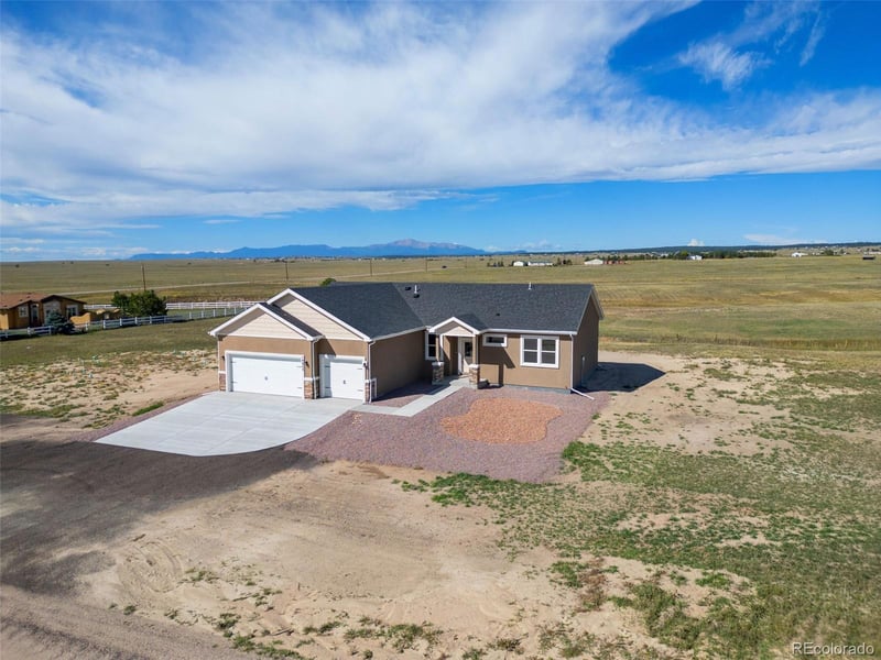 353 Ashford Dr, Pueblo West, CO 81007