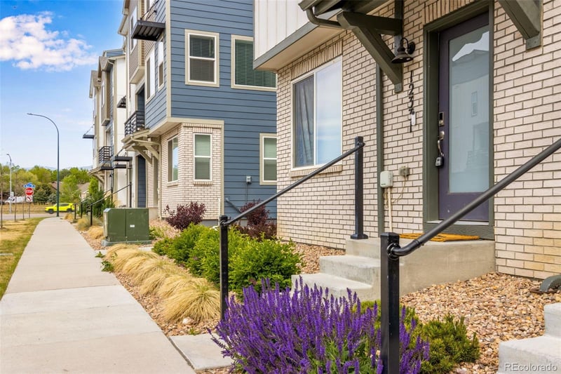 12331 57th Ave, Arvada, CO 80002