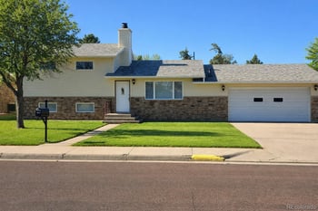 218 9th St, Julesburg, CO 80737