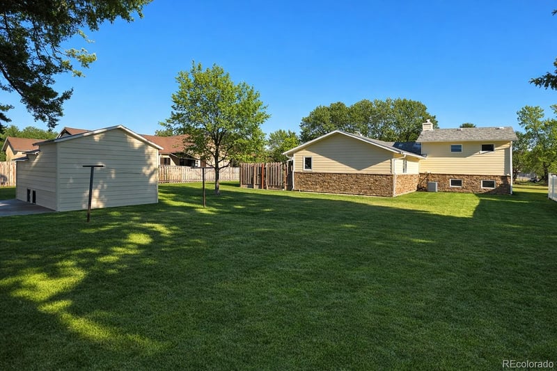 218 9th St, Julesburg, CO 80737