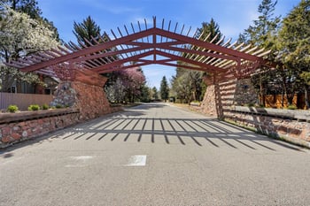 7013 Roaring Fork Trl, Boulder, CO 80301