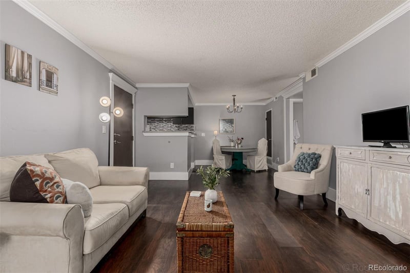 1863 Pitkin Cir #B, Aurora, CO 80017