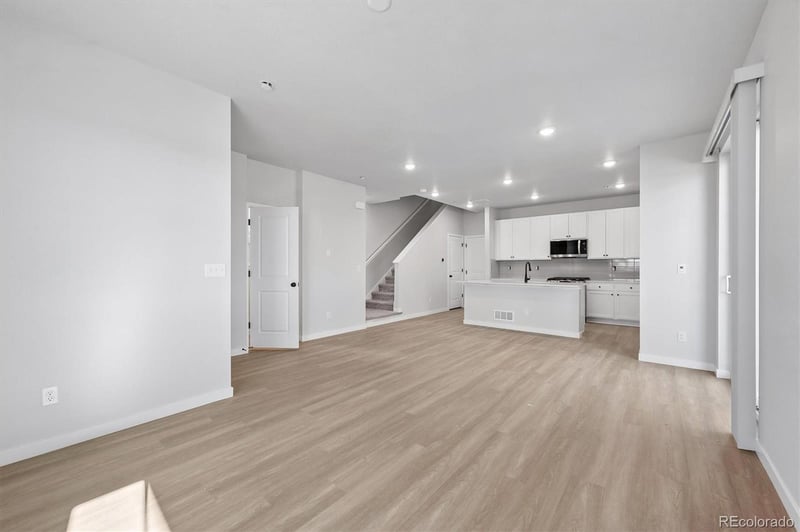 22695 47th Ave, Aurora, CO 80019