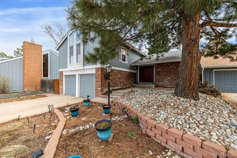 2946 Moline Pl, Aurora, CO 80014