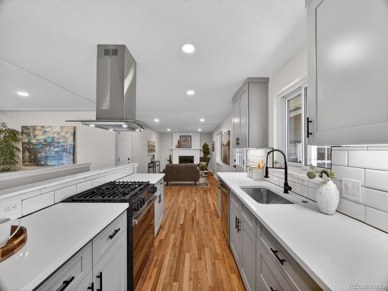 6984 Owens St, Arvada, CO 80004