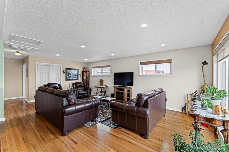 10572 Washington Way, Northglenn, CO 80233