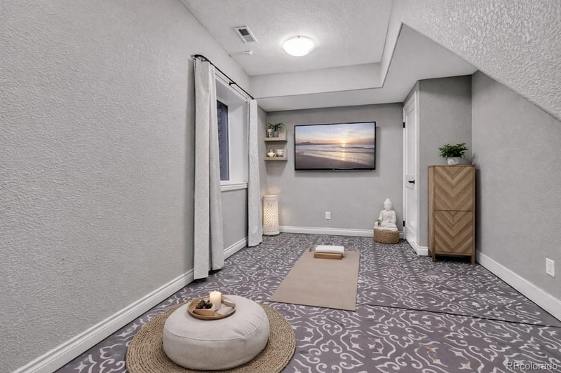 8873 29th Pl, Denver, CO 80238