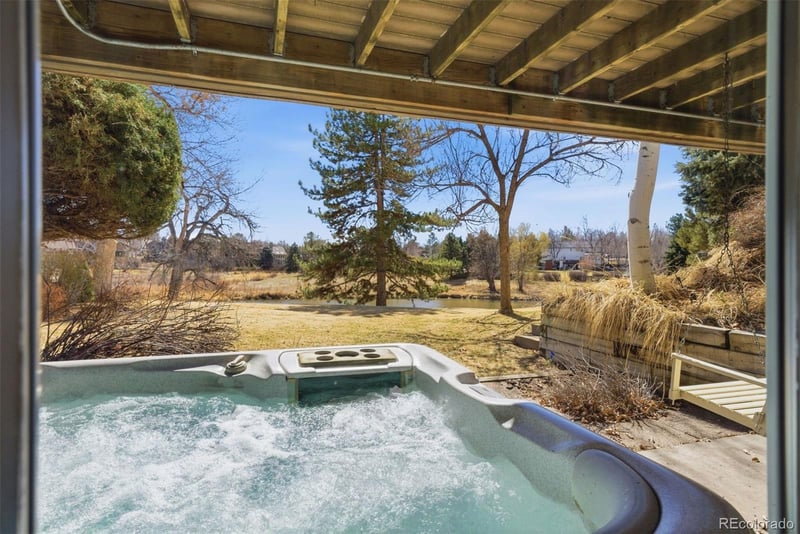 1520 Briarwood Ave, Littleton, CO 80120