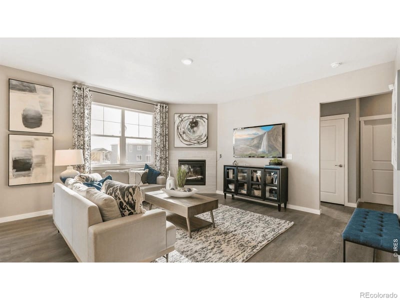 1432 Sunrise Hill Dr, Berthoud, CO 80513