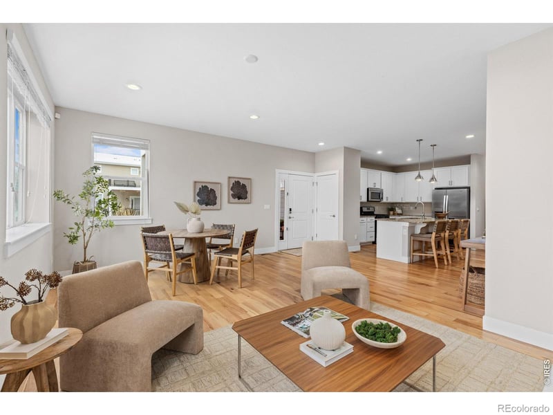 653 Grandview Mdws Dr, Longmont, CO 80503