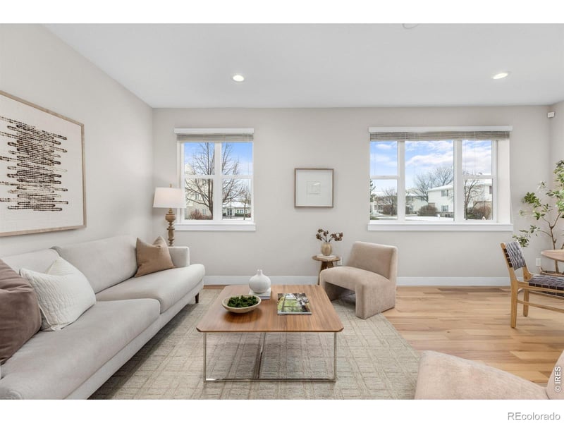 653 Grandview Mdws Dr, Longmont, CO 80503