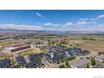 653 Grandview Mdws Dr, Longmont, CO 80503