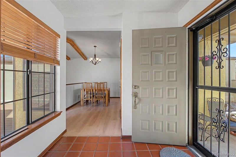 18624 Saratoga Pl, Aurora, CO 80015