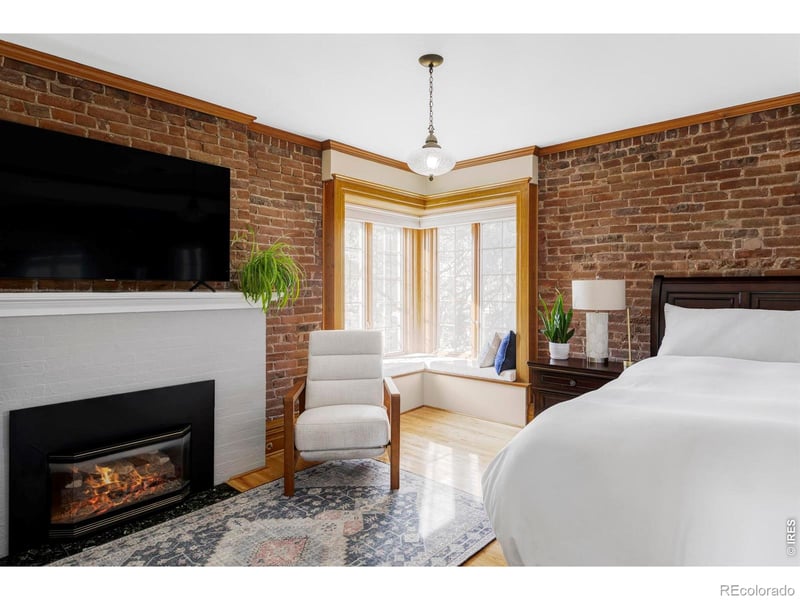 742 Downing St, Denver, CO 80218