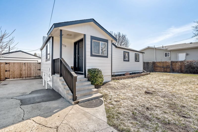 1070 Urban St, Lakewood, CO 80401