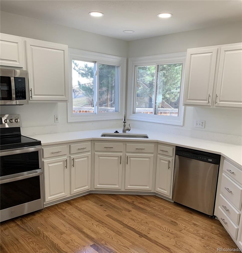 9888 Falcon Creek Dr, Highlands Ranch, CO 80130