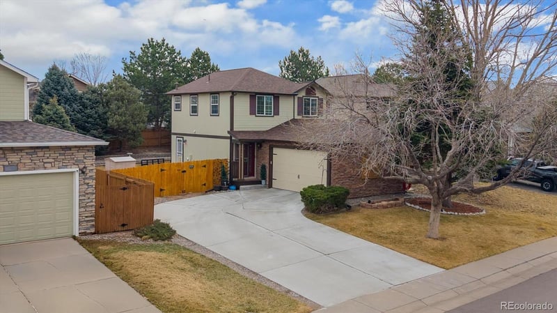 22166 Princeton Cir, Aurora, CO 80018