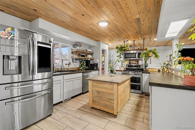 12195 Bellaire St, Thornton, CO 80241