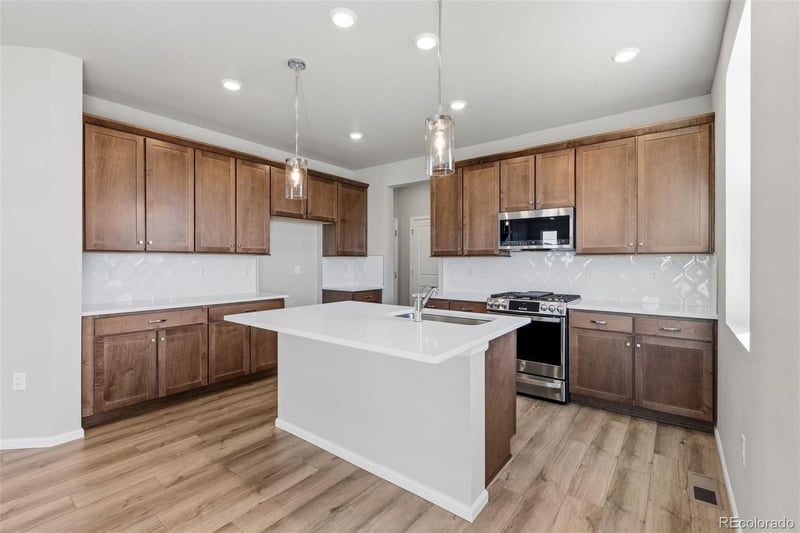 15293 Olive Way, Thornton, CO 80602