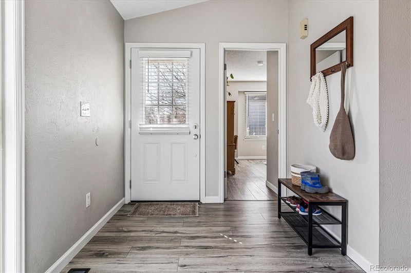 17893 Columbia Ave, Aurora, CO 80013