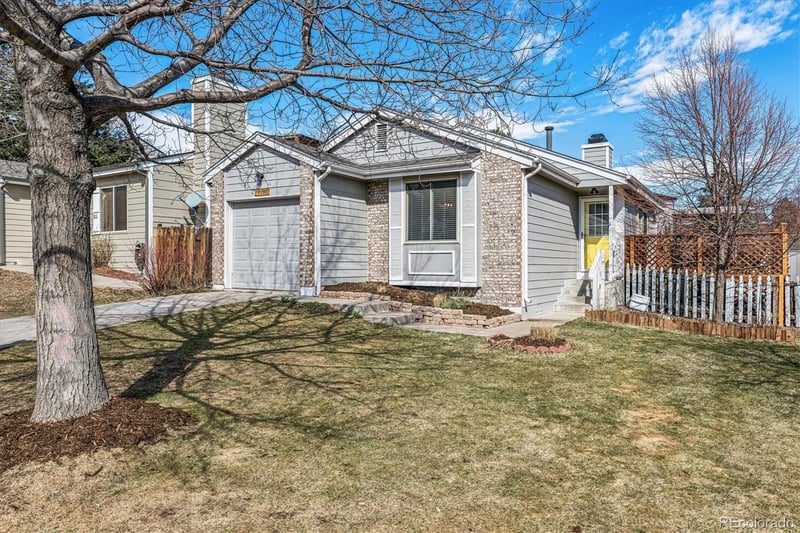 17893 Columbia Ave, Aurora, CO 80013