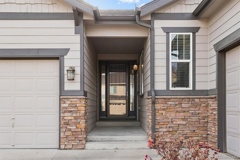 4825 Riviera Way, Aurora, CO 80015