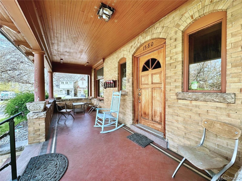 1580 Vine St, Denver, CO 80206