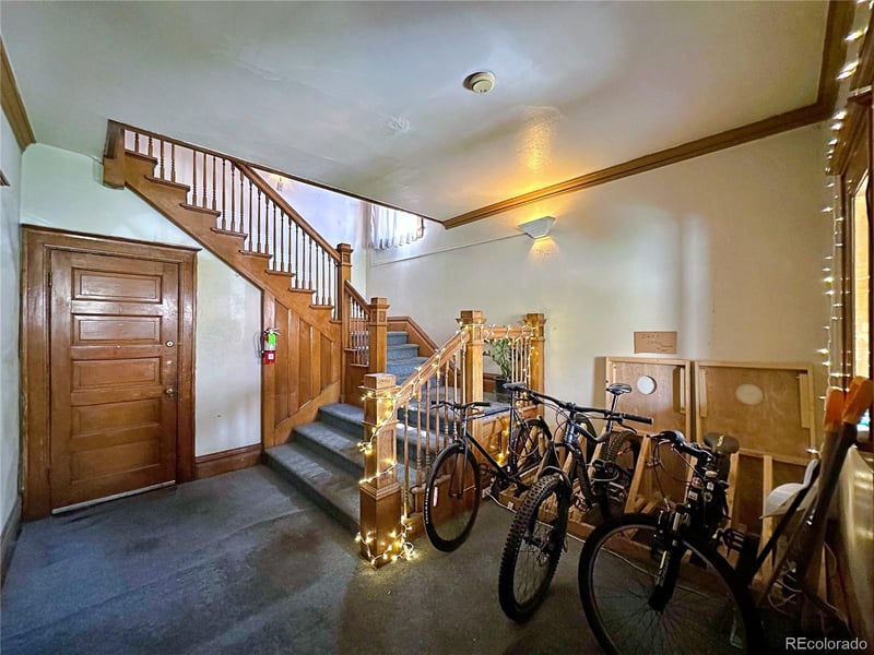 1580 Vine St, Denver, CO 80206