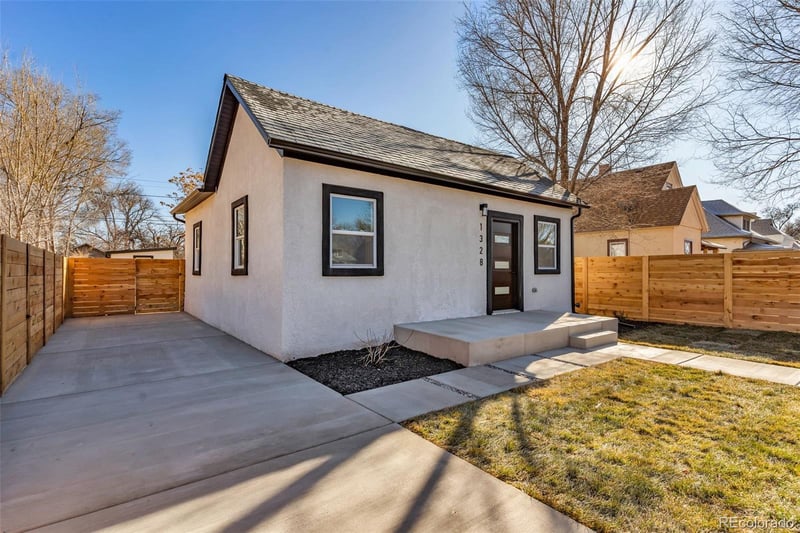 1328 Cypress St, Pueblo, CO 81004