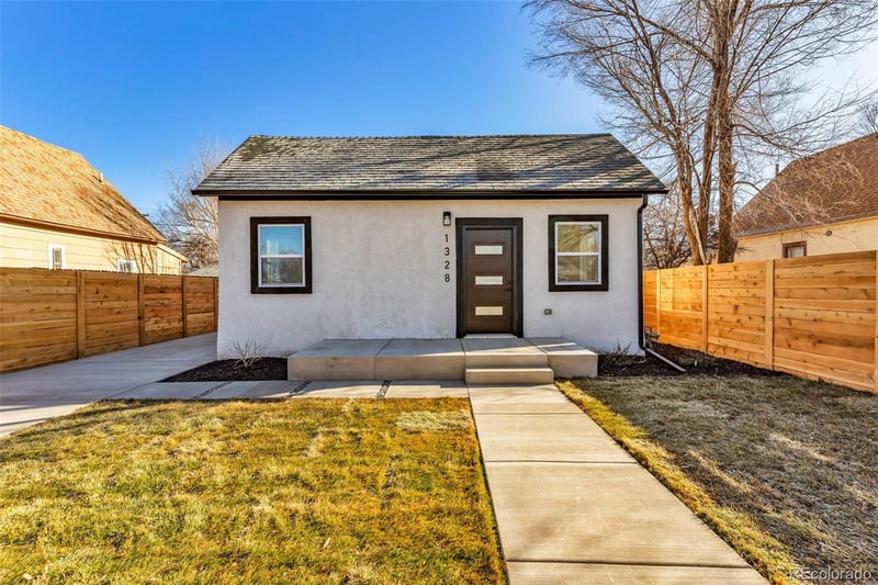 1328 Cypress St, Pueblo, CO 81004
