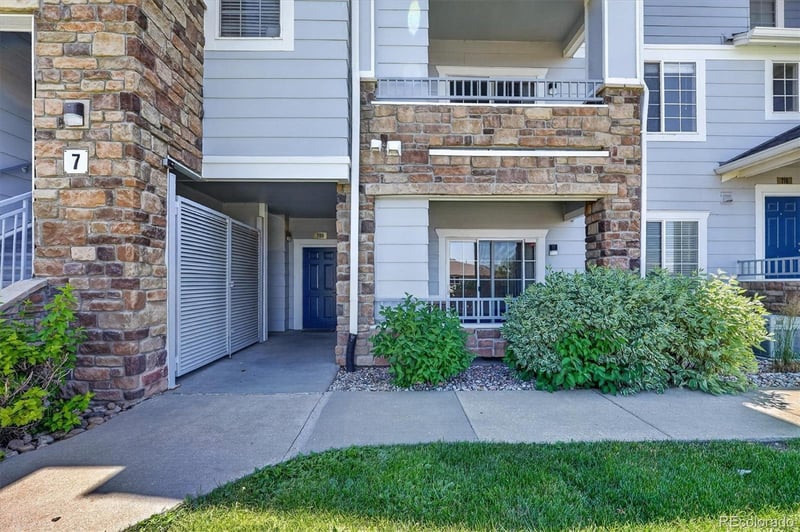 5255 Memphis St #706, Denver, CO 80239