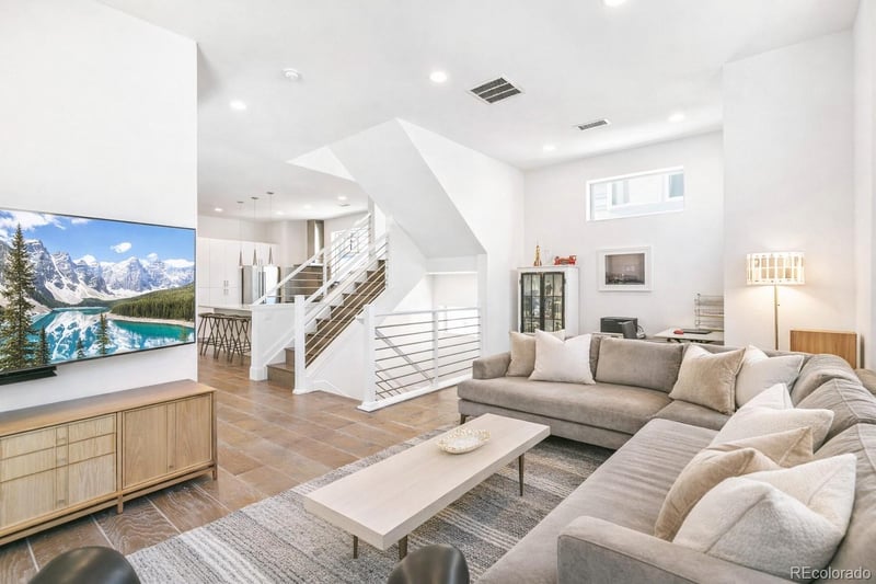 61 10th Ave, Denver, CO 80204