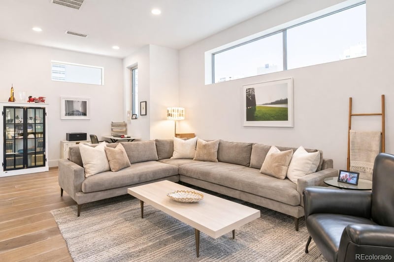 61 10th Ave, Denver, CO 80204