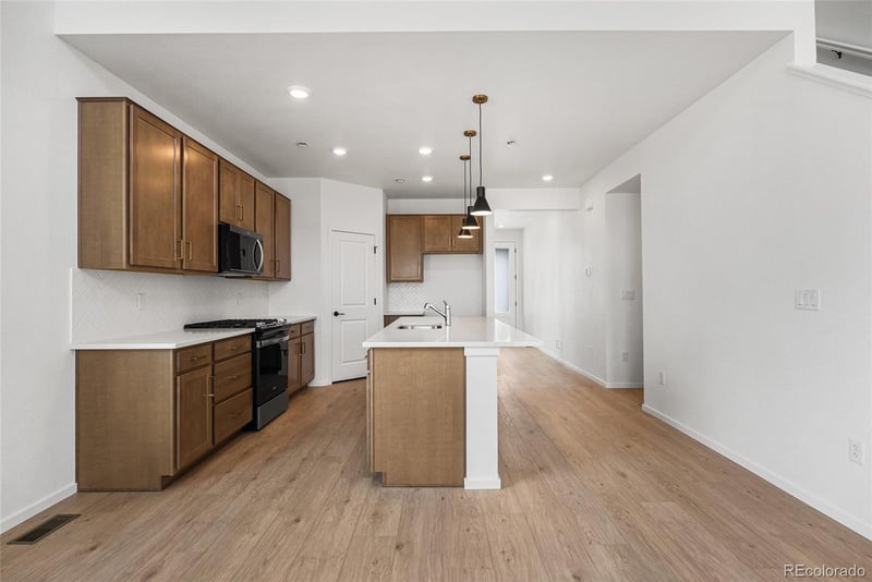 2157 Jackson Gap St, Aurora, CO 80018