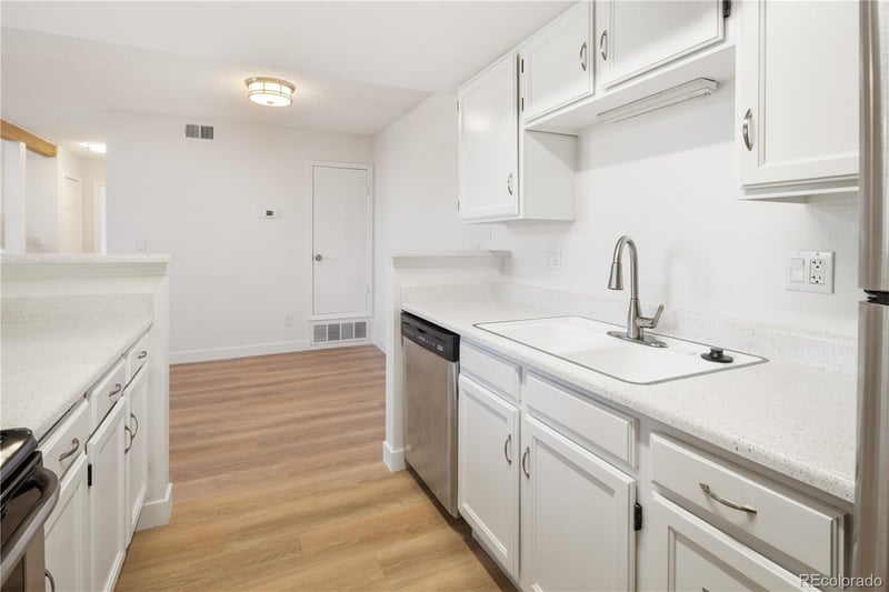 18494 Kepner Pl #207, Aurora, CO 80017