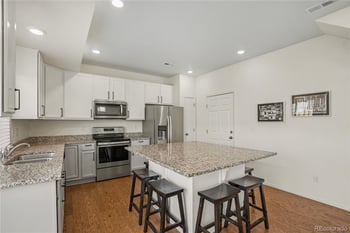26309 E Maple Dr, Aurora, CO 80018