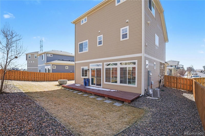 26309 Maple Dr, Aurora, CO 80018