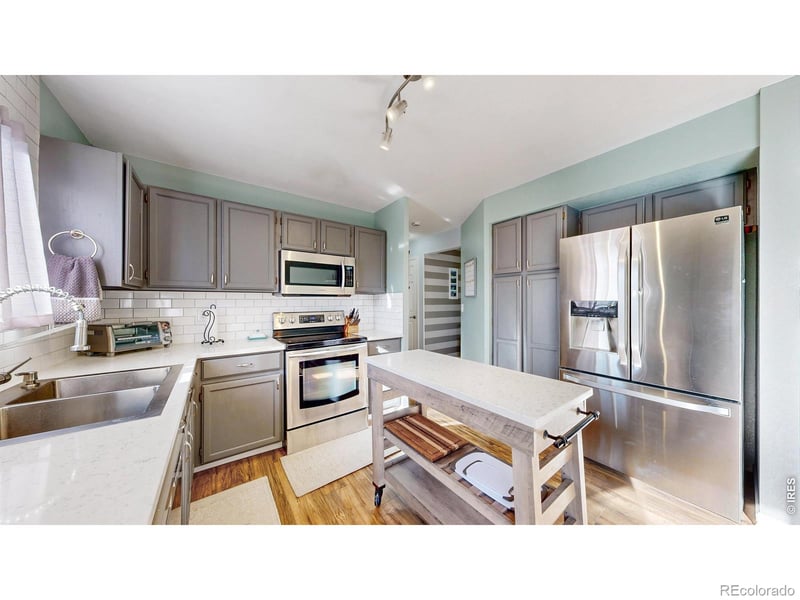 366 Sunmountain Dr, Loveland, CO 80538