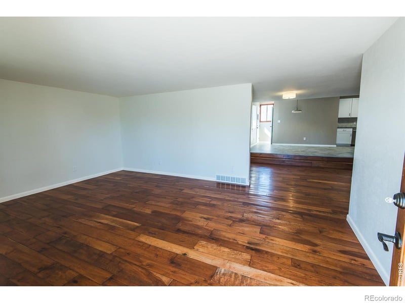 1013 Jennifer Dr, Loveland, CO 80537