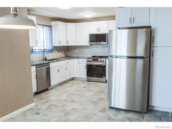 1013 Jennifer Dr, Loveland, CO 80537