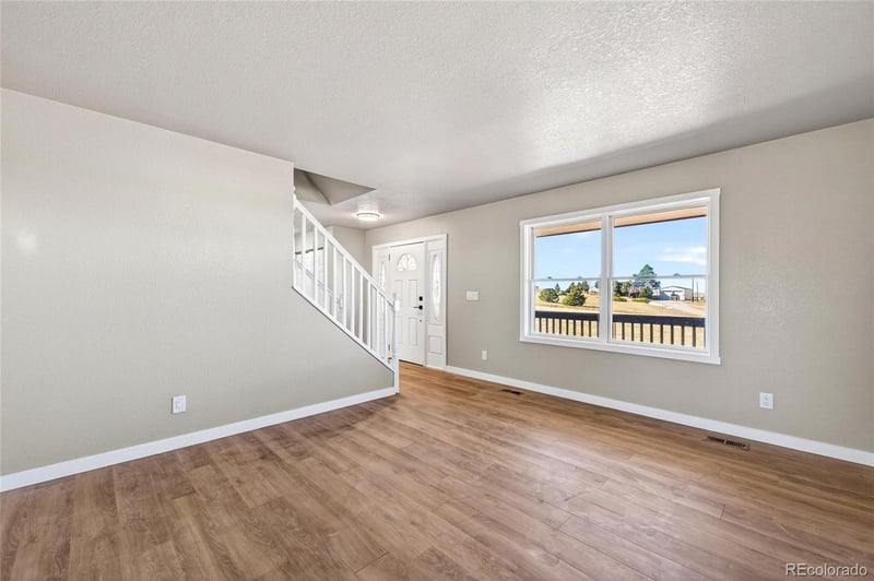 7520 Shenandoah Dr, Elizabeth, CO 80107